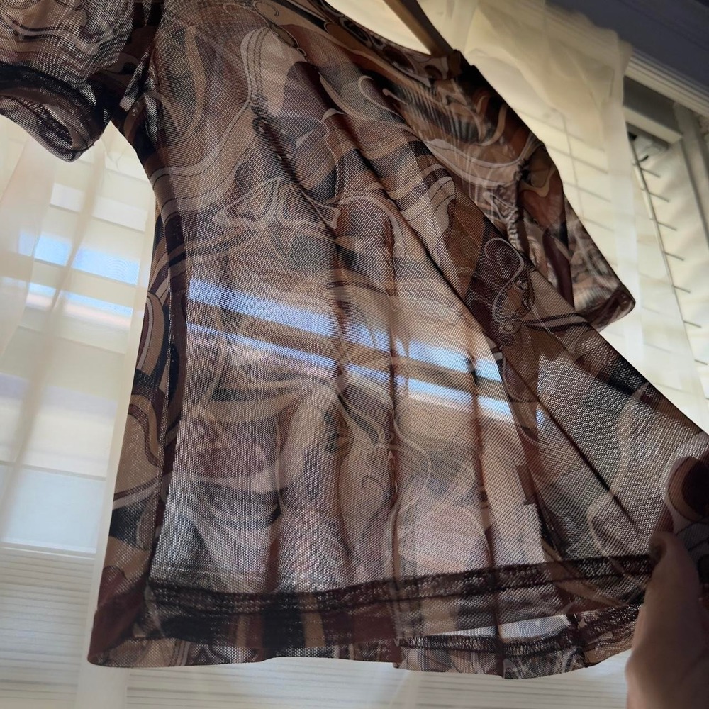 Brown‎ Fitted Abstract Swirls Butterfly Mesh Y2K Sheer Bodycon Baby Tee — Size M - Picture 2 of 8